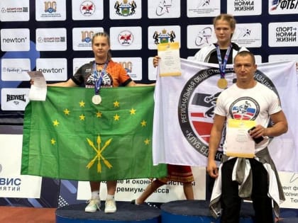 Спортсменка из Адыгеи взяла серебро первенства России по муай-тай