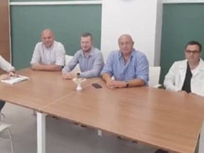 Адыгею посетила делегация Медицинского центра имени Бурденко