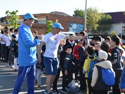 Адыгейск принял всероссийскую факельную эстафету «Бег гармонии»