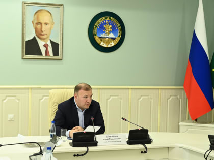 Глава Адыгеи встретился с лидерами профсоюзного движения