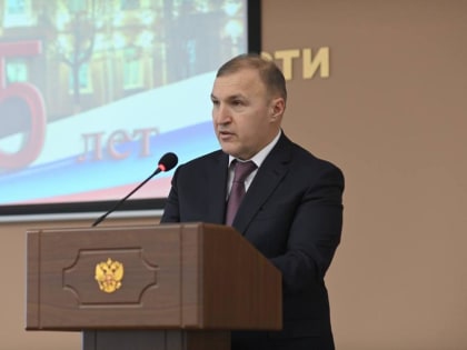 Глава Адыгеи принял участие в торжественном собрании в УФСБ по республике