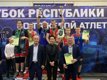 В Адыгее подвели итоги первенства и Кубка республики по тяжелой атлетике