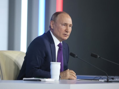 Кумпилов рассказал о важности диалога Путина с прессой