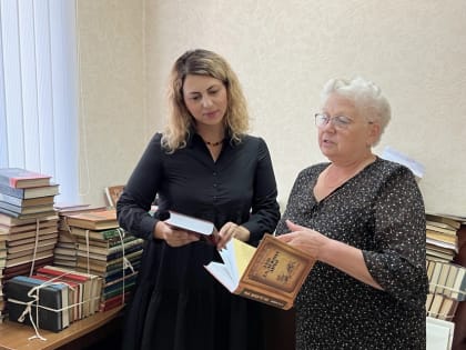 Молодогвардейцы Адыгеи продолжают сбор книг в рамках акции «Книги-Донбассу»