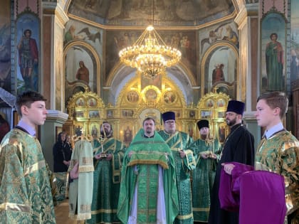 Богослужение в Неделю двадцать седьмую по Пятидесятнице