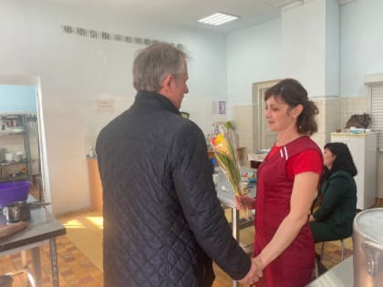 Сегодня мамы, жены, дочери тех, кто находится на передовой, нуждаются в особенной поддержке.