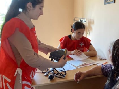 Медики и волонтеры посетили аул Хатажукай в рамках акции «Добро в село»