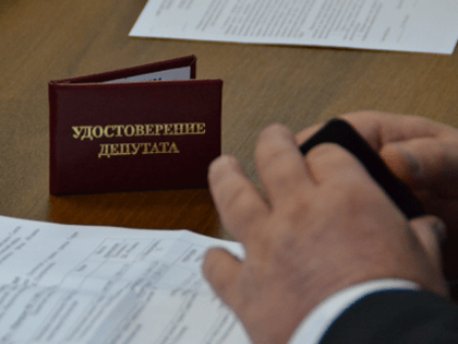 Дорогу молодым! Самому юному кандидату в депутаты 19 лет