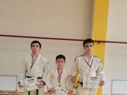 Открытый турнир по борьбе дзюдо на призы главы администрации МО "Кошехабльское сельское поселение" М.Курашинова