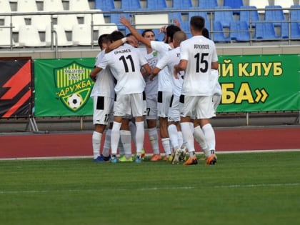 Майкопская «Дружба» одержала победу в первом домашнем матче сезона