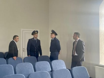 Прокуратура Шовгеновского района продолжает надзорное сопровождение объектов, строящихся по нацпроектам