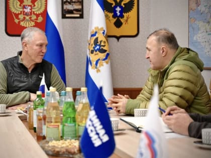 Мурат Кумпилов и Владимир Сальдо обсудили задачи по восстановлению Генического района Херсонской области