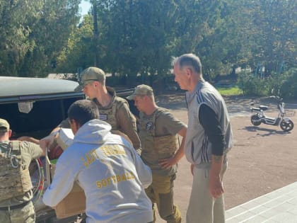 «Единая Россия» доставила школьникам Херсонской области спортинвентарь