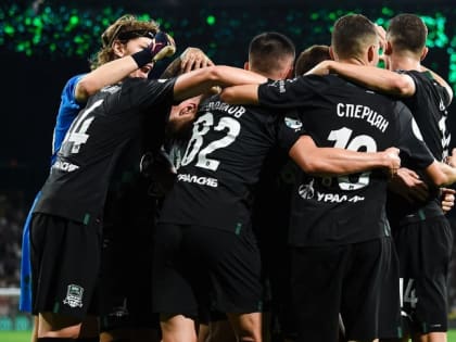 Четыре футболиста "Краснодара" вошли в символическую сборную августа