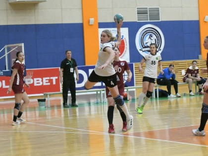 Гандбольная команда Адыгеи АГУ-«Адыиф» одержала победу в домашнем матче