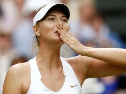 СМИ: Шарапова намекнула на рождение ребенка от британского бизнесмена