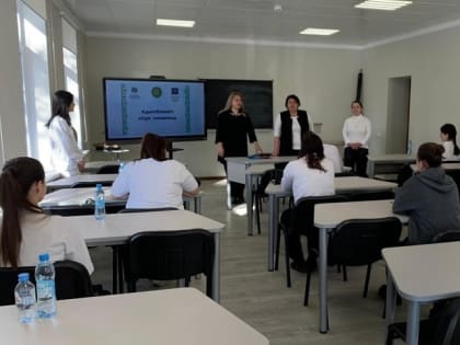 В Адыгее прошел заключительный этап олимпиады по адыгскому языку