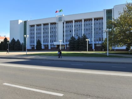 Кумпилов встретился с новым руководителем регионального управления ФСБ