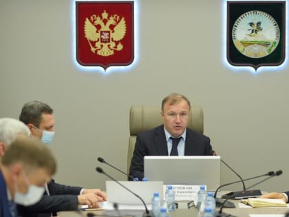 Глава Адыгеи поручил ускорить введение в строй объектов капстроительства