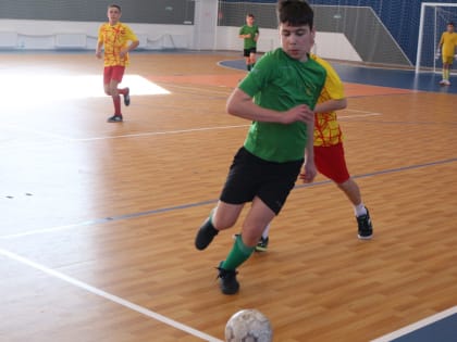 Прошёл второй день турнира по мини- футболу.