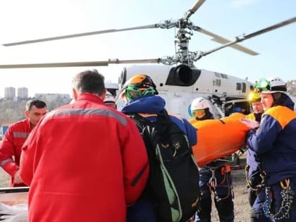 В сочинских горах турист получил травмы во время полета на аттракционе