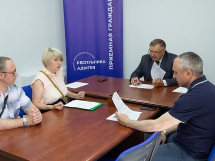 Владимир Нарожный провел прием граждан в Штабе общественной поддержки