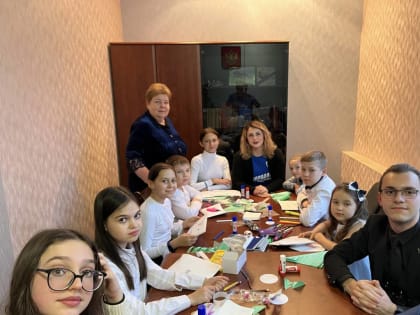 «Женское движение Единой России» совместно с «Молодой Гвардией» дали старт новогодним акциям в Адыгее