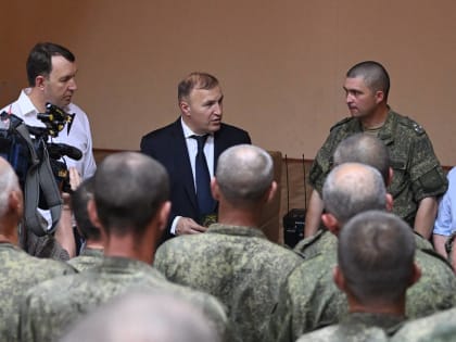 Глава Адыгеи передал бойцам Майкопского артдивизиона транспорт и снаряжение