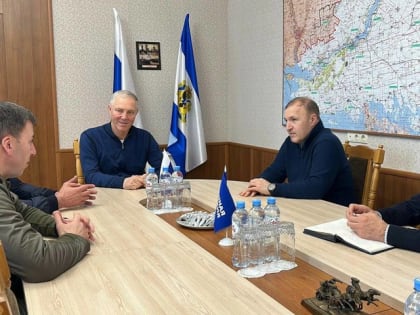 Мурат Кумпилов побывал в подшефном Геническом районе Херсонской области