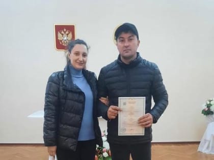 По инициативе главы города Азамата Хачмамука в этом году возобновлена акция «Подарок новорожденному»