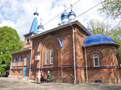 Богослужение в Неделю вторую по Пасхе