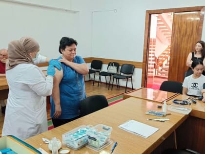 В Адыгейске привили от гриппа сотрудников администрации