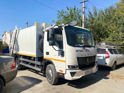 Автопарк регоператора пополнился новым компактным мусоровозом