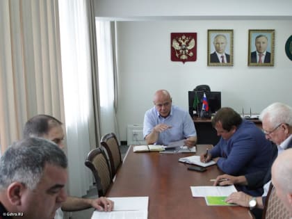 Эдуард Цеев провел рабочую встречу по проблеме большегрузных автомобилей