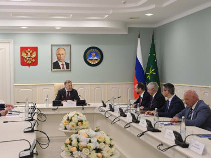 Владимир Нарожный принял участие во встрече Главы Адыгеи с участниками семинара-совещания руководителей контрольно-счетных органов РФ и Абхазии