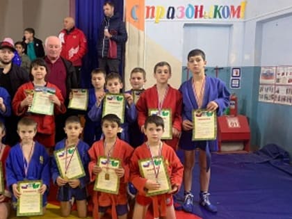 Доминировали самбисты из Цветочного