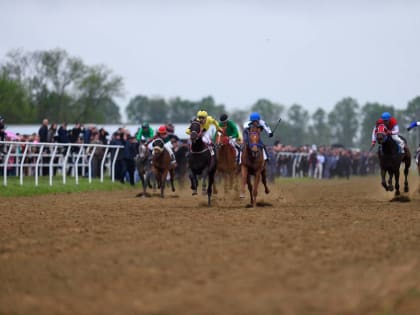 В Адыгее состоялись конноспортивные состязания, приуроченные к 77-летию Великой Победы