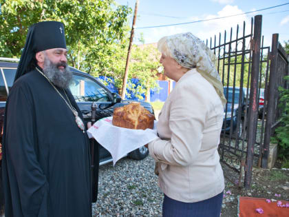 Богослужение в Неделю шестую по Пятидесятнице