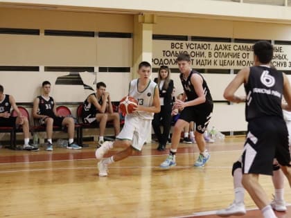 Спортсмены из Майкопа вышли в полуфинал Первенства России по баскетболу