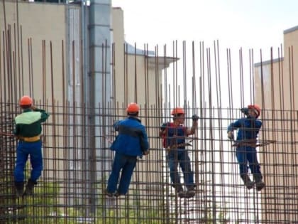 С 1 января из России начнут выдворять нелегальных трудовых мигрантов