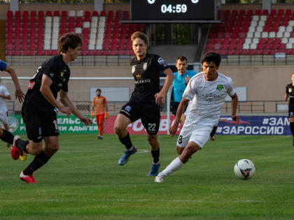 14 октября в Майкопе решится судьба первого места в группе 1.1 LEON Второй Лиги Б