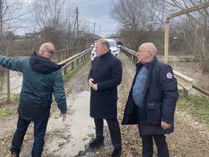 Глава Адыгеи посетил населенные пункты, пострадавшие от паводка
