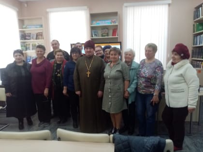 В Центральной модельной библиотеке прошло мероприятие посвящённое Дню православной книги. Для присутствующих был проведён час информации "К духовности через книгу ".