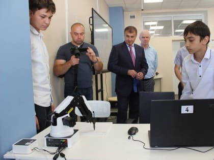 В Тахтамукайском районе открылся образовательный центр «IT-Куб»