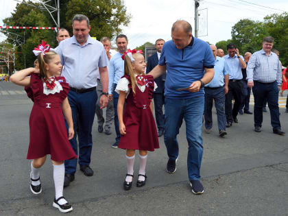 Мурат Кумпилов посетил праздничные мероприятия в честь Дня Майкопа