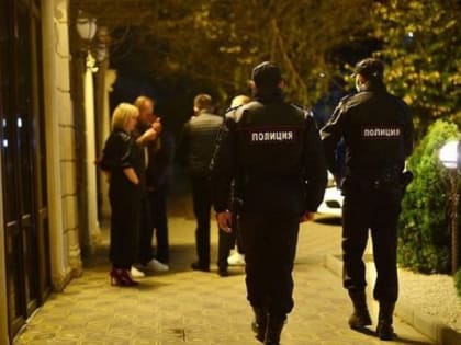 В Майкопе проверили соблюдение мер эпидбезопасности вечером