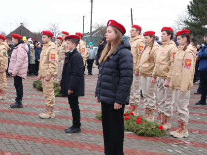 27 учеников приняты в ряды всероссийского военно-патриотического общественного движения «Юнармия».