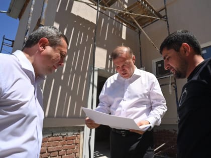 Мурат Кумпилов дал поручения по проведению капремонта школ республики