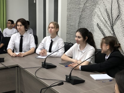 Школьники Адыгеи приняли участие в федеральном онлайн-уроке от Росатома