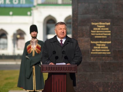 В Адыгее установлен памятник Шахан-Гирею Хакурате